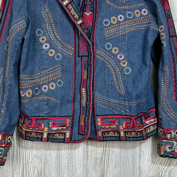 Coldwater Creek Colorful Artsy Boho Embroidered Jean Jacket Size Medium - Picture 3 of 12